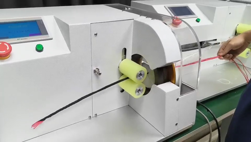 Máquina de Enrolar Fita Flocada Inteligente 5M com Controle de Precisão - Tensão Ajustável para Material Flocado