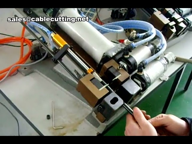Máquina Automática de Descascar e Cortar Cabos - Alta Precisão Industrial