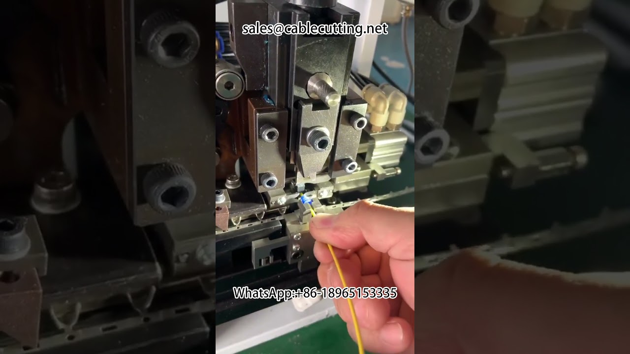 Máquina Integrada de Decapagem e Cravação para Automação Industrial #Equipamento #Fabricantes