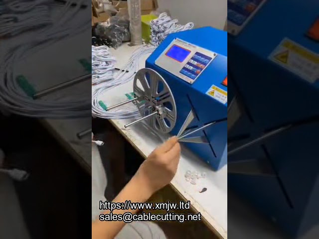 Máquina Automática de Enrolar e Amarrar Cabos USB, Áudio e Fones de Ouvido