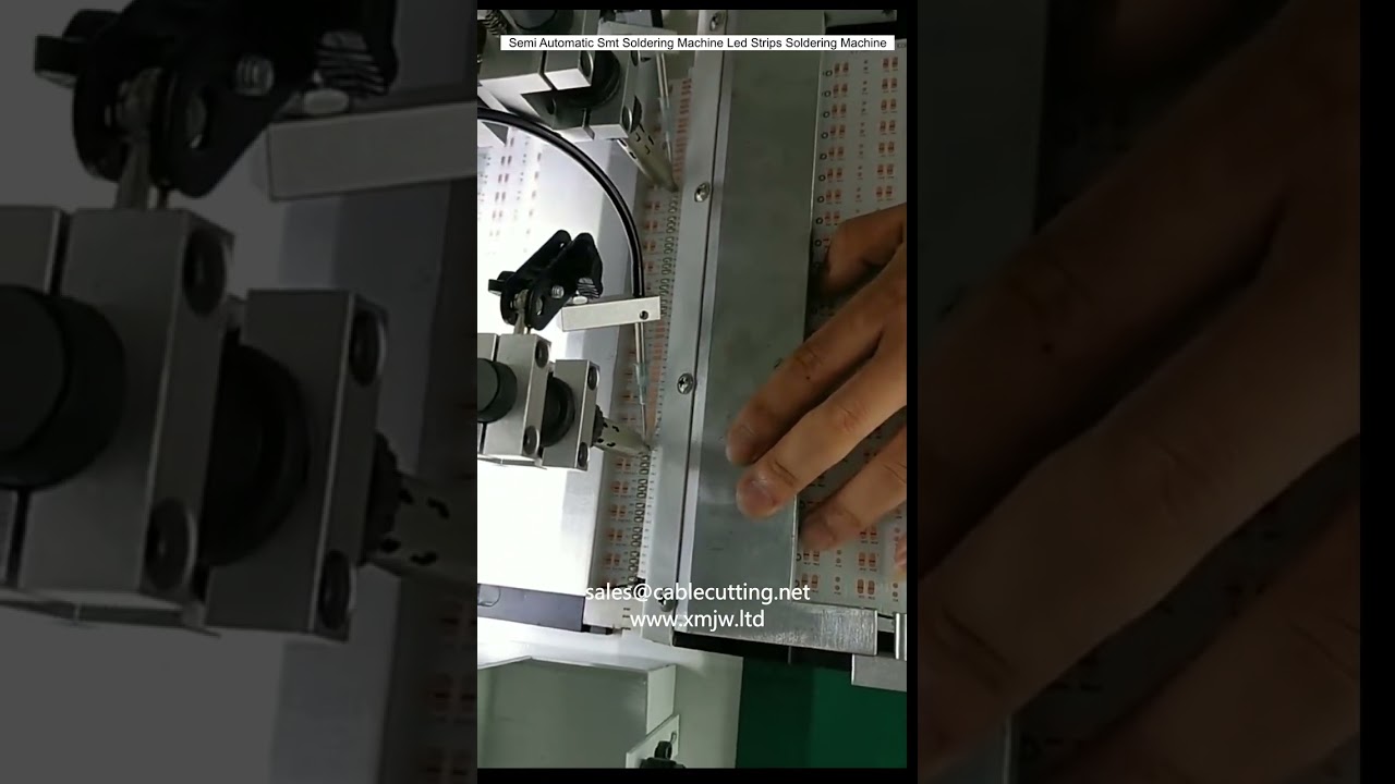 Máquina de Solda SMT Semiautomática para Tiras de LED - Alta Precisão e Produtividade