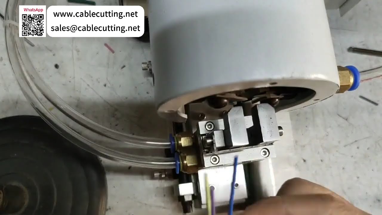 Máquina Pneumática de Decapagem e Torção de Fios com Grampo Automático - Alta Consistência
