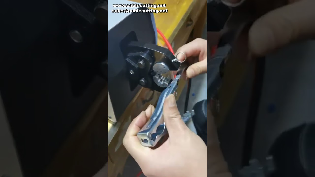 Máquina Pneumática de Crimpagem de Terminais - Cravação de Grampo Jacaré em 1 Passo