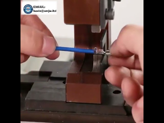 Máquina de Corte e Crimpagem de Fio com Aplicador de Molde OTP para Terminais Isolados