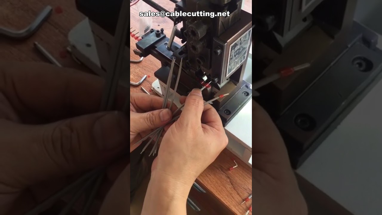 Amostras Grátis de Terminais Isolados – Bucha DIN Vermelha para Fio 1,00mm², Comprimento 8mm em Bobina