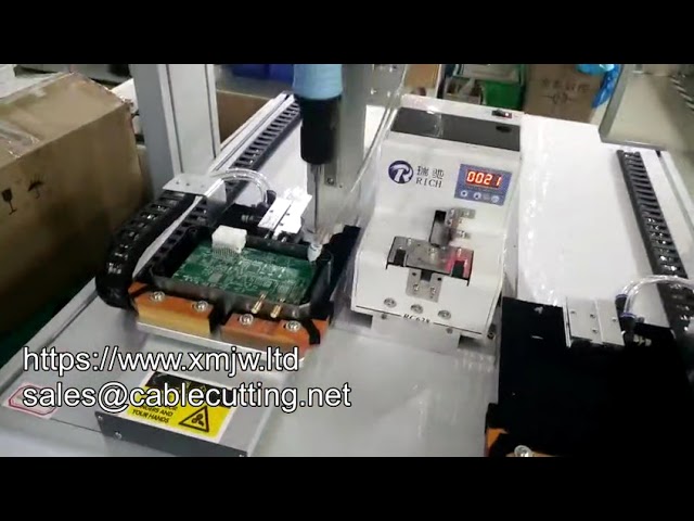 Máquina Automática de Rosqueamento por Sucção a Vácuo para Produtos Elétricos