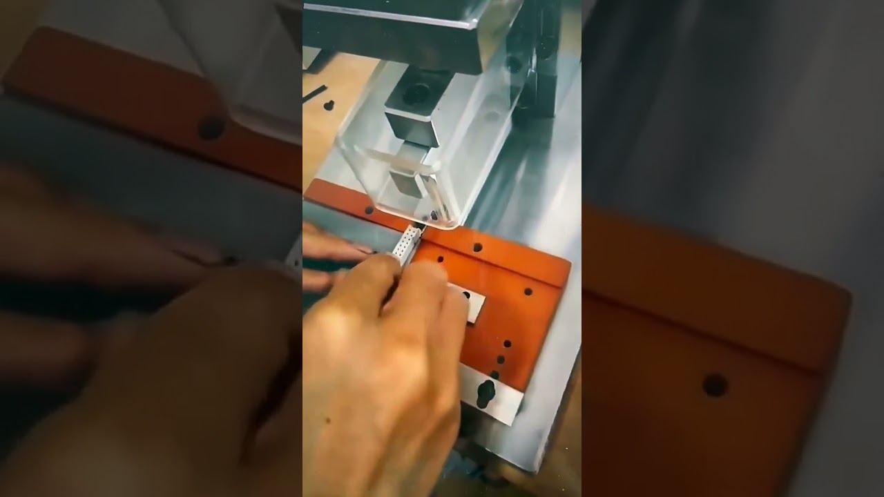 Máquina de Crimpagem de Conector IDC Flat Cable Flexível WPM-2P/64P - Alta Velocidade e Precisão