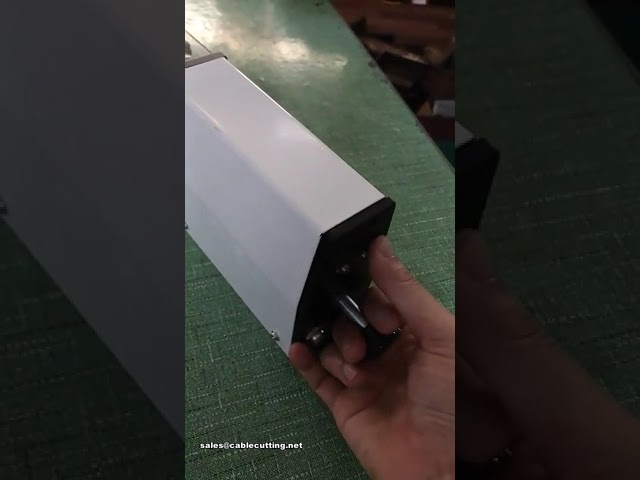 Máquina de Descascar Fios Elétricos com Sensor – Equipamento Automático para Cabos Industriais