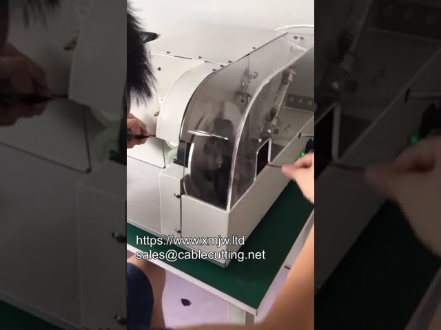 Máquina de Mesa para Enfitagem de Juntas em Chicotes Elétricos