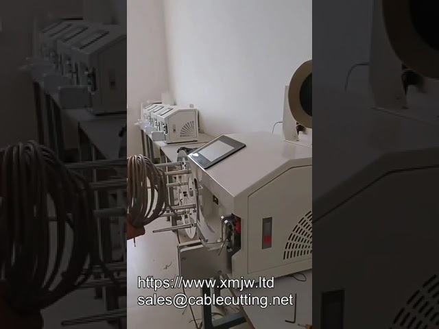 Máquina Semiautomática de Amarração e Enrolamento de Cabos - Bobinagem e Atamento Industrial