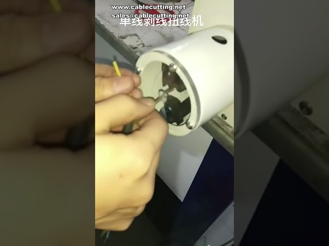 Máquina automática de descascar e torcer fios de borracha, processamento de cabos de alimentação eletrônicos