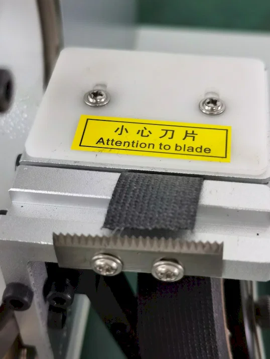 Máquina de Envolvimento com Fita com Fio de Puxar WPM-303K Thumb